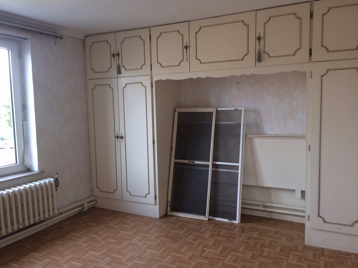 OP TE KNAPPEN RIJWONING MT VERANDA EN STADSTUINTJE TE BREDENE SAS 