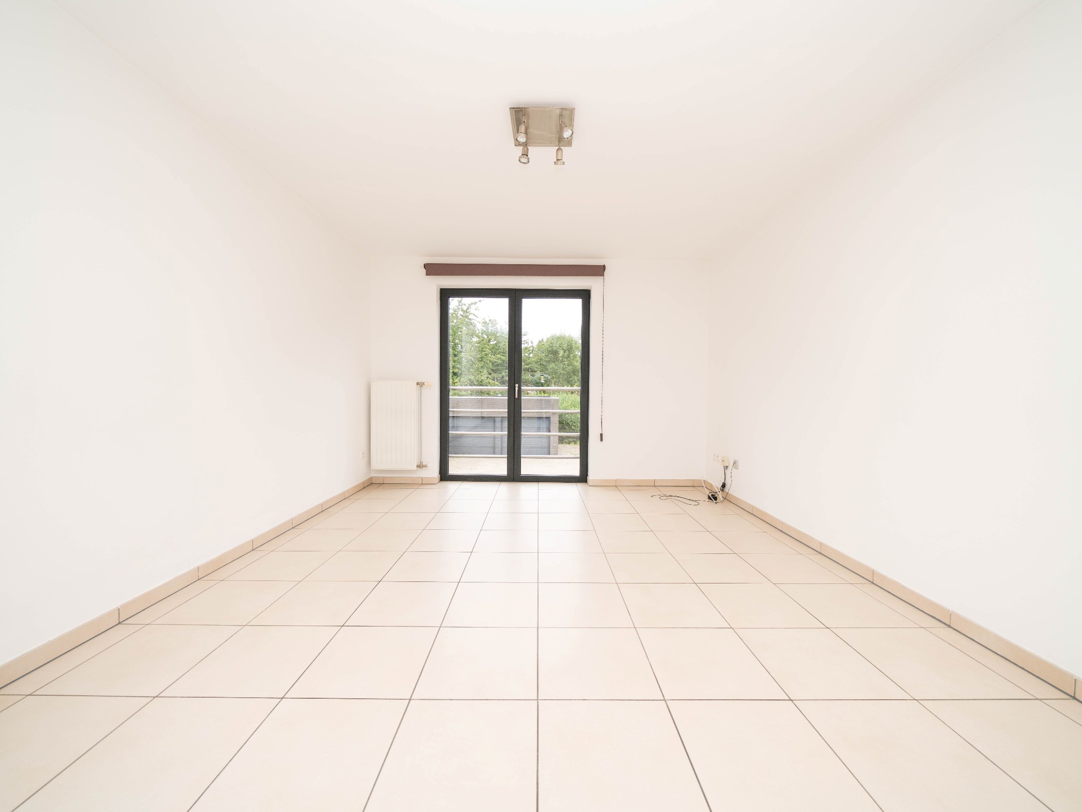 Recent 1-kamer appartement met staanplaats en kelder 