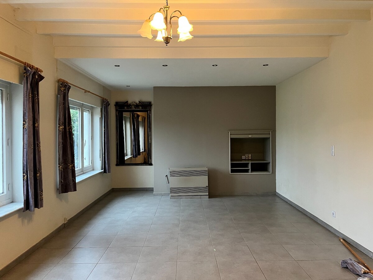 Ruime alleenstaande woning met 3 slaapkamers 