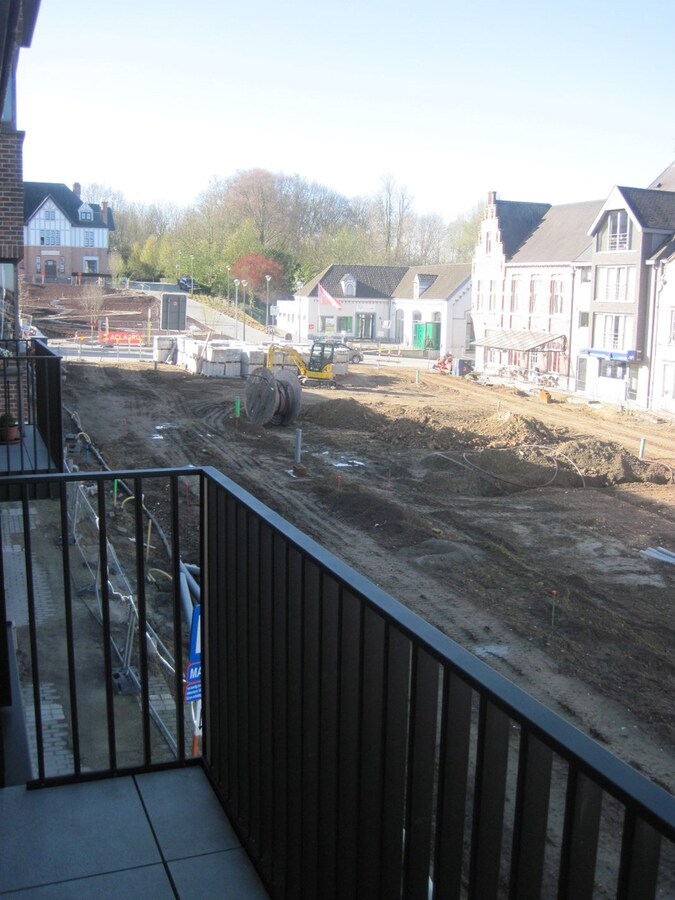 Lichtrijk appartement op de Gaverse Markt. 