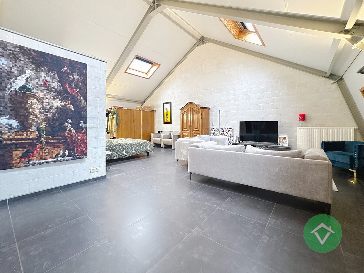 Lichtrijke Loft met 1 slaapkamer te Oostende 