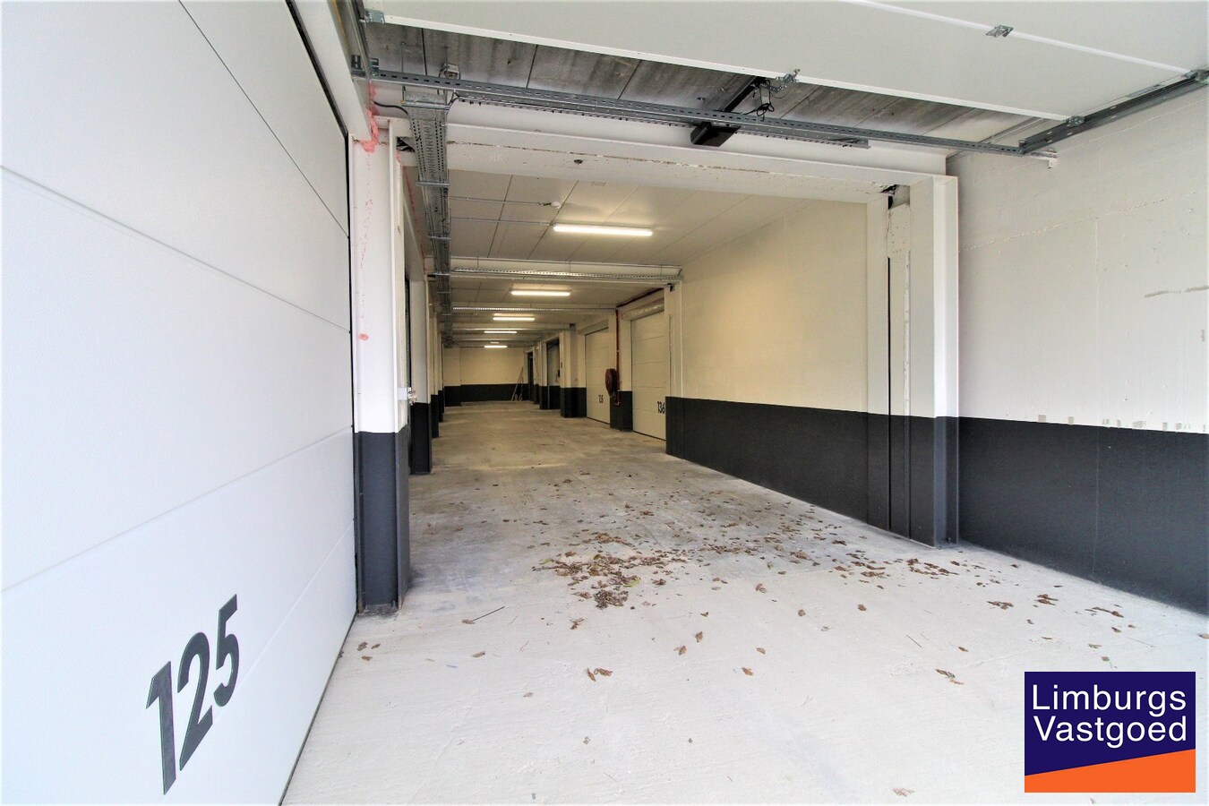 METIO - KMO UNIT 104 - 59,85 m² - sectionaal poort - nabij E-313 