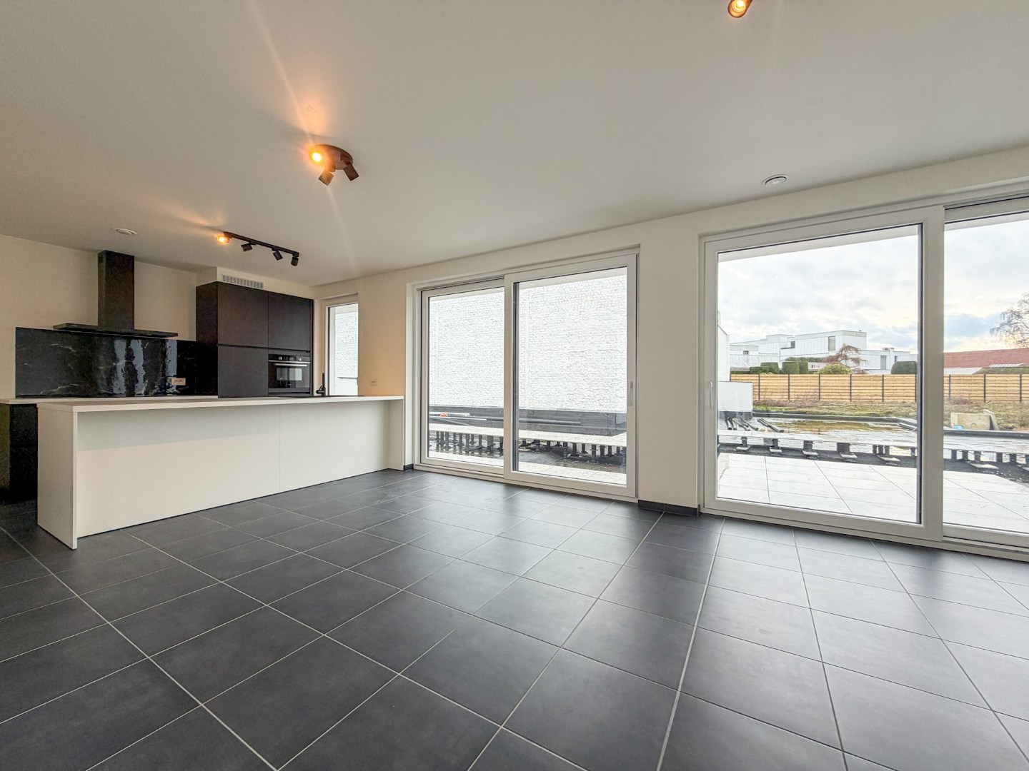 Energiezuinig appartement, nieuwbouw, met 2 slpk en zonneterras, Torhout 