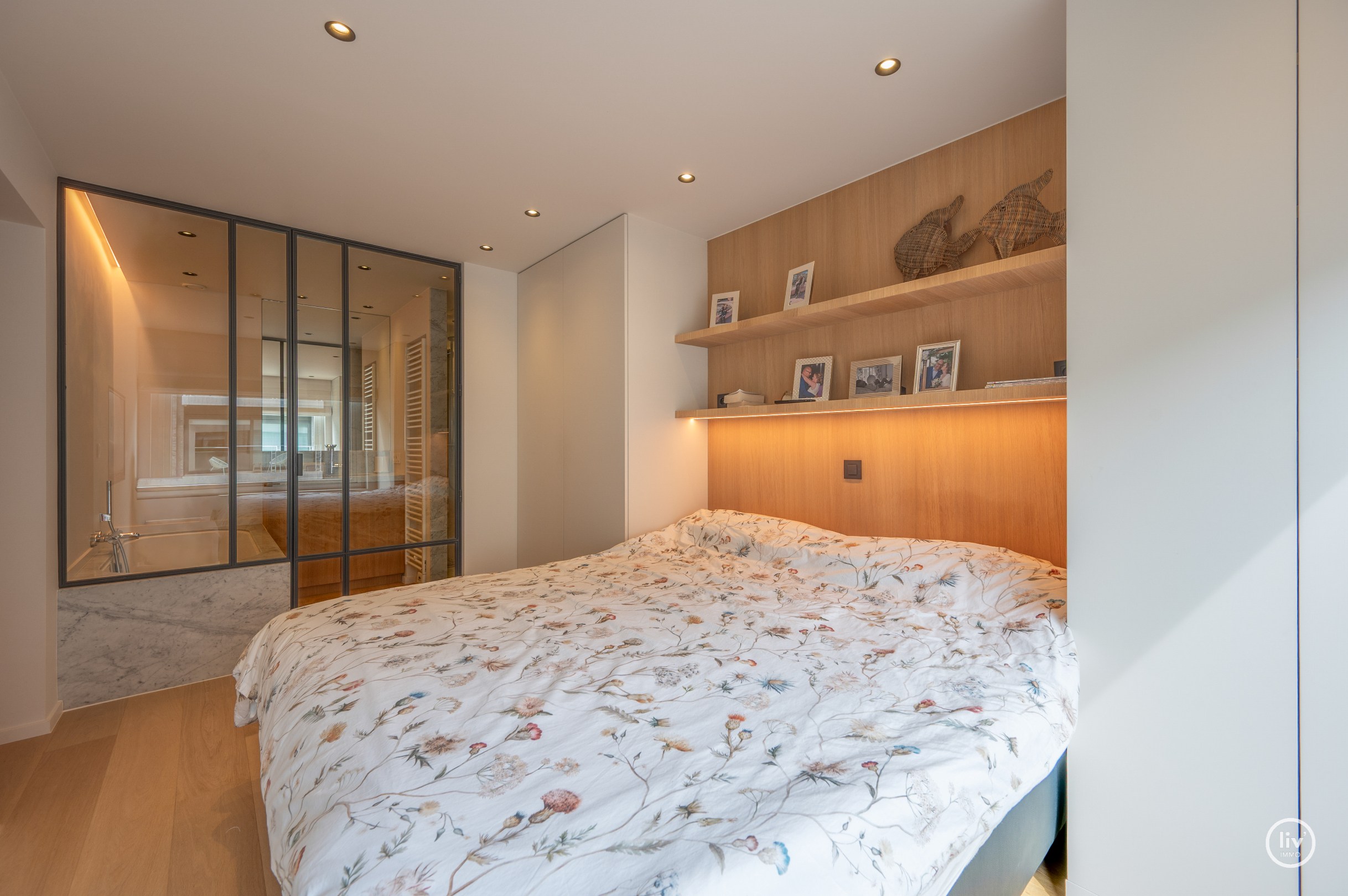 Appartement de 2 pièces luxueusement rénové à quelques pas de la digue de la plage d'Albertstrand et de l'avenue Lippens. 