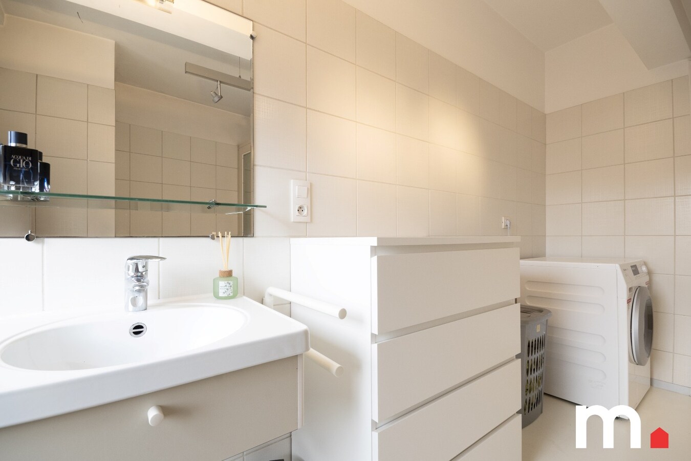 TOPPER !  Fantastisch gelegen appartement op het Overbekeplein in hartje Kortrijk ! 