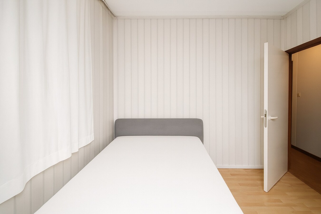 Uniek handelshuis met voormalig café en twee duplexappartementen te koop op toplocatie in het hart van Sint-Niklaas! 