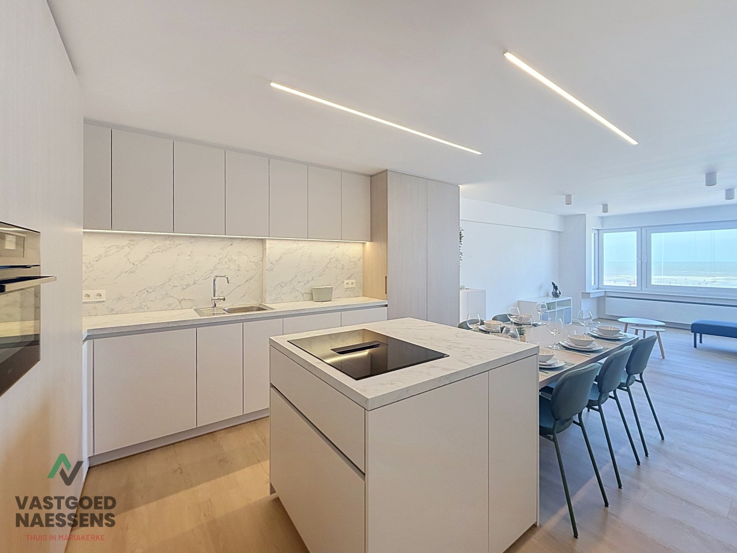 Magnifique appartement rénové de 3 chambres avec vue sur la mer. 