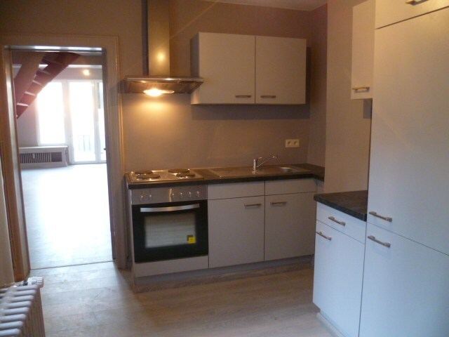 Quartier Cathédrale, duplex 2 chambres,  96 m² 