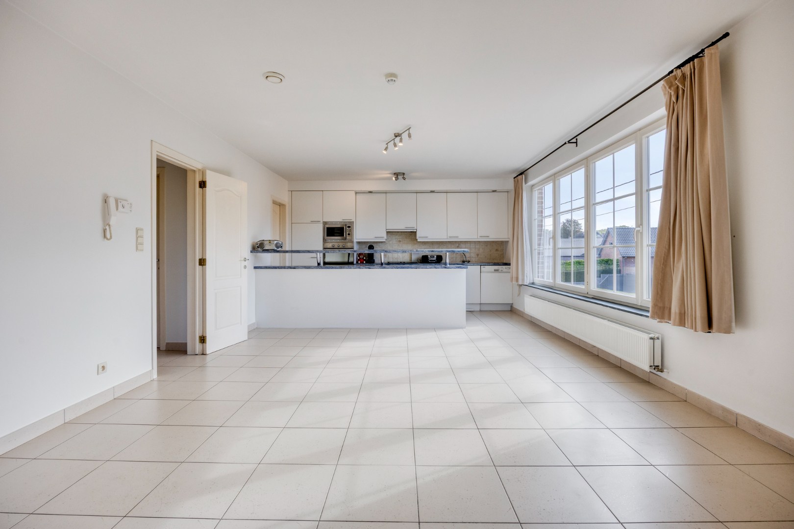 Appartement met 2 slaapkamers en autostaanplaats in Lubbeek! - EPC 102 kWh/m² - bewoonbare opp. 99 m² 
