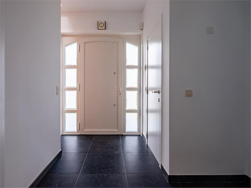 Volledig gerenoveerde villa in het charmante Pollare. 