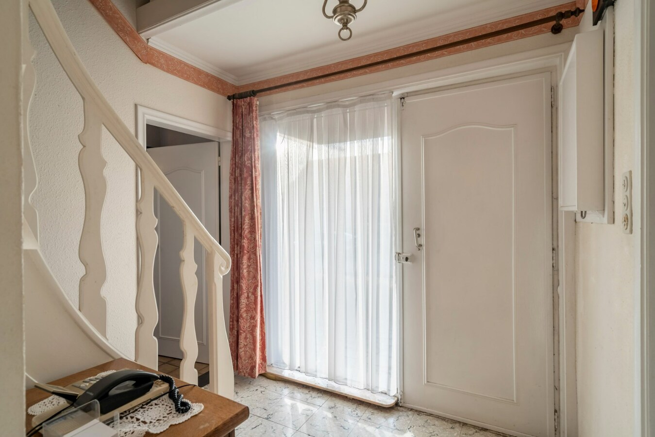 Te renoveren woning op ideale locatie 