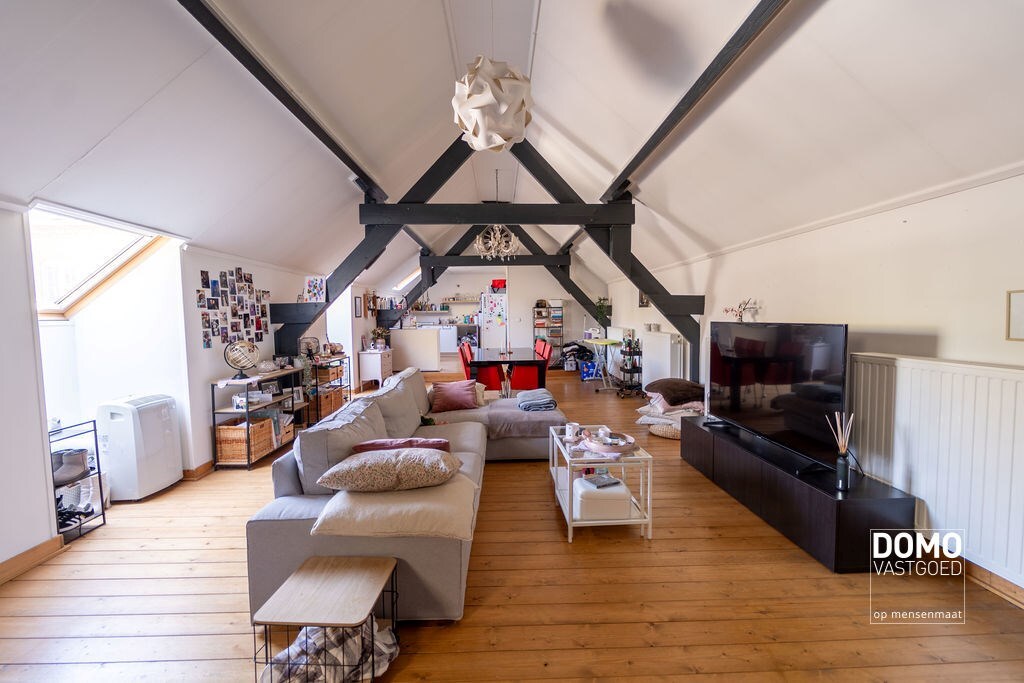 Ruime gerenoveerde woning met voldoende ruimte en tal van mogelijkheden 