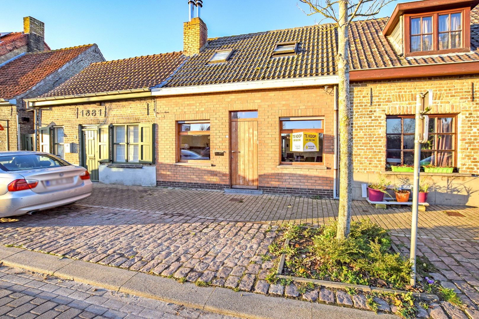 Instapklare woning met zongerichte tuin te Beauvoorde! 