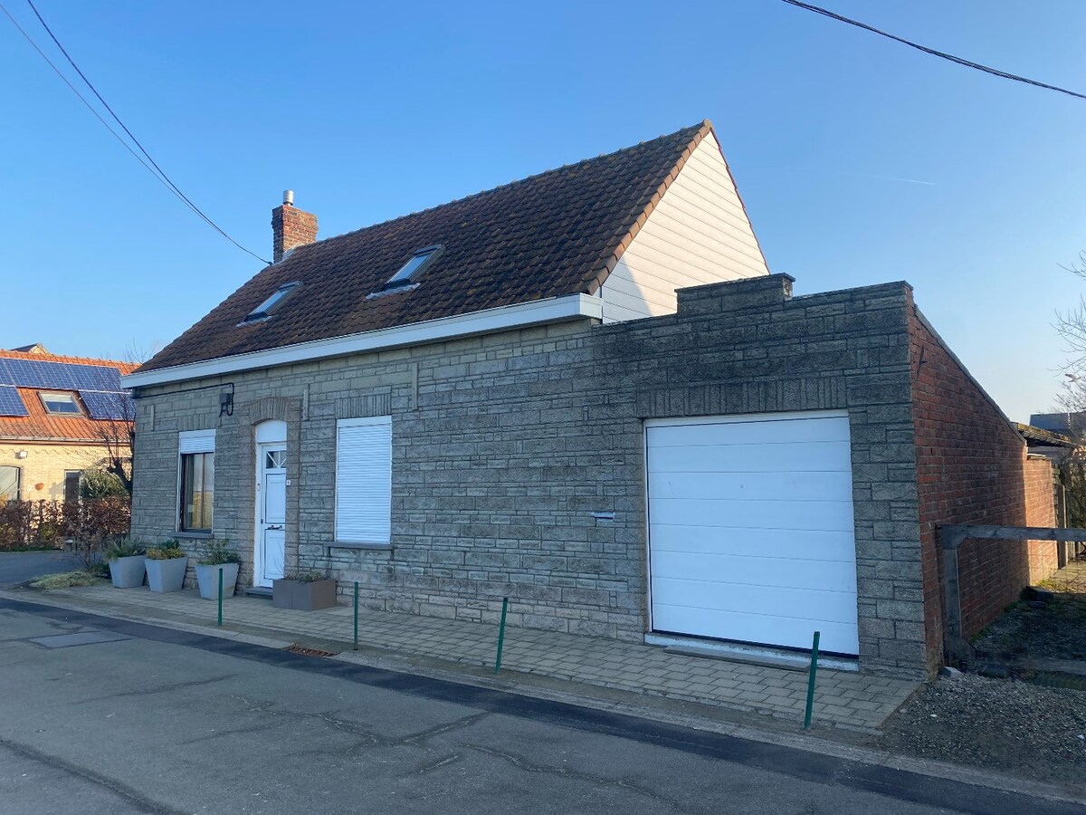 Alleenstaande woning met 3 slaapkamers 