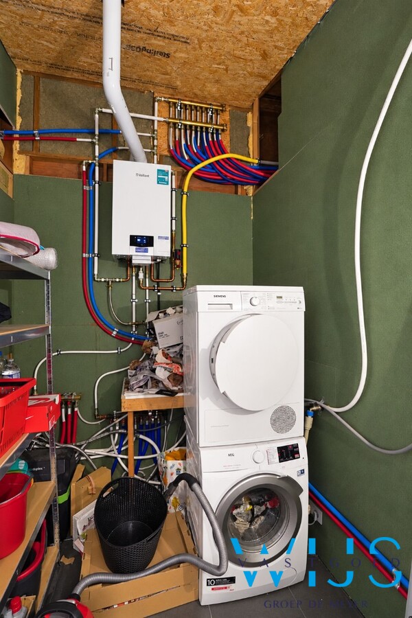 Gerenoveerde woning met ruime tuin in Doornzele/Desteldonk 