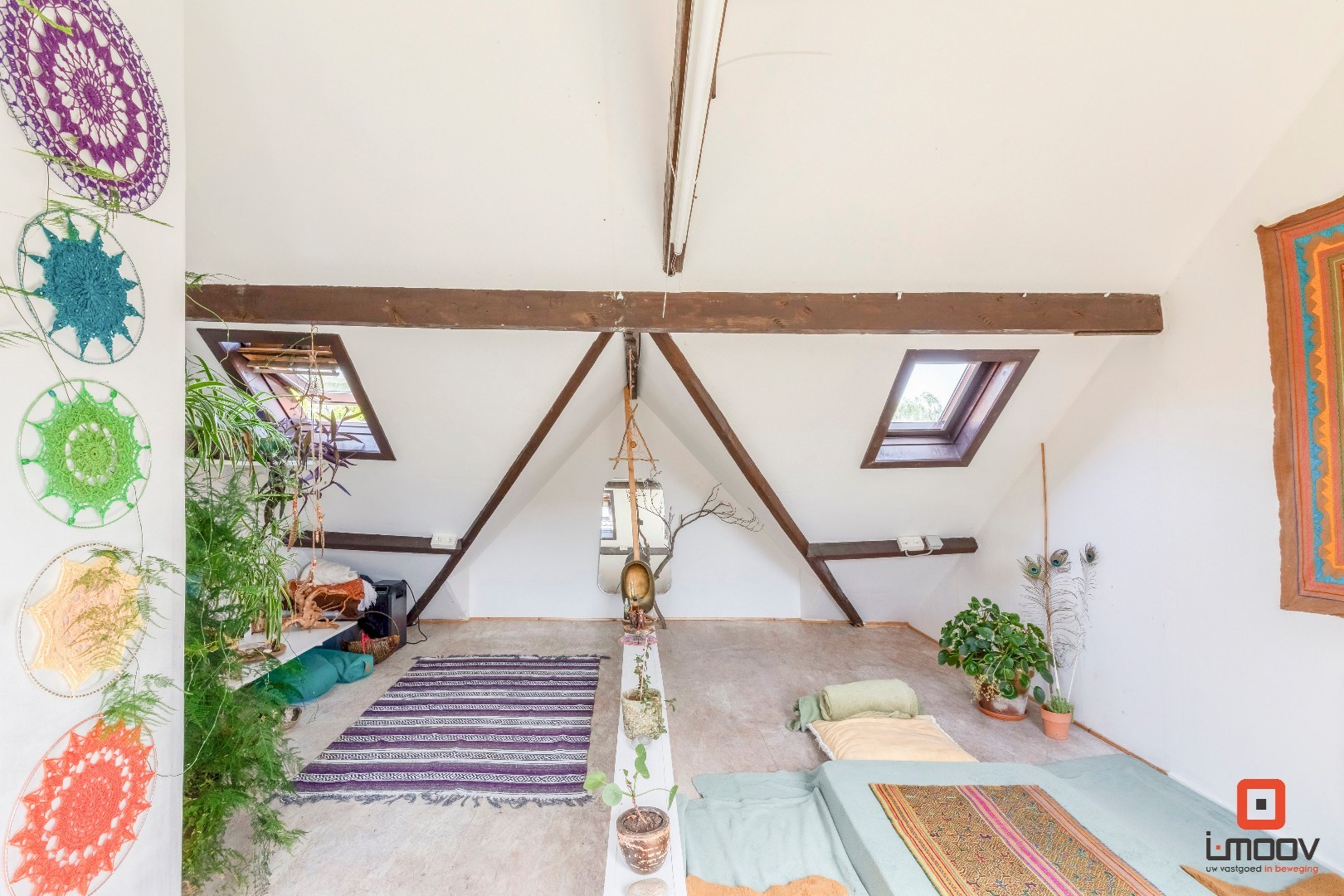Karaktervolle tuinwijkwoning met unieke architectuur en garage te Gentbrugge 