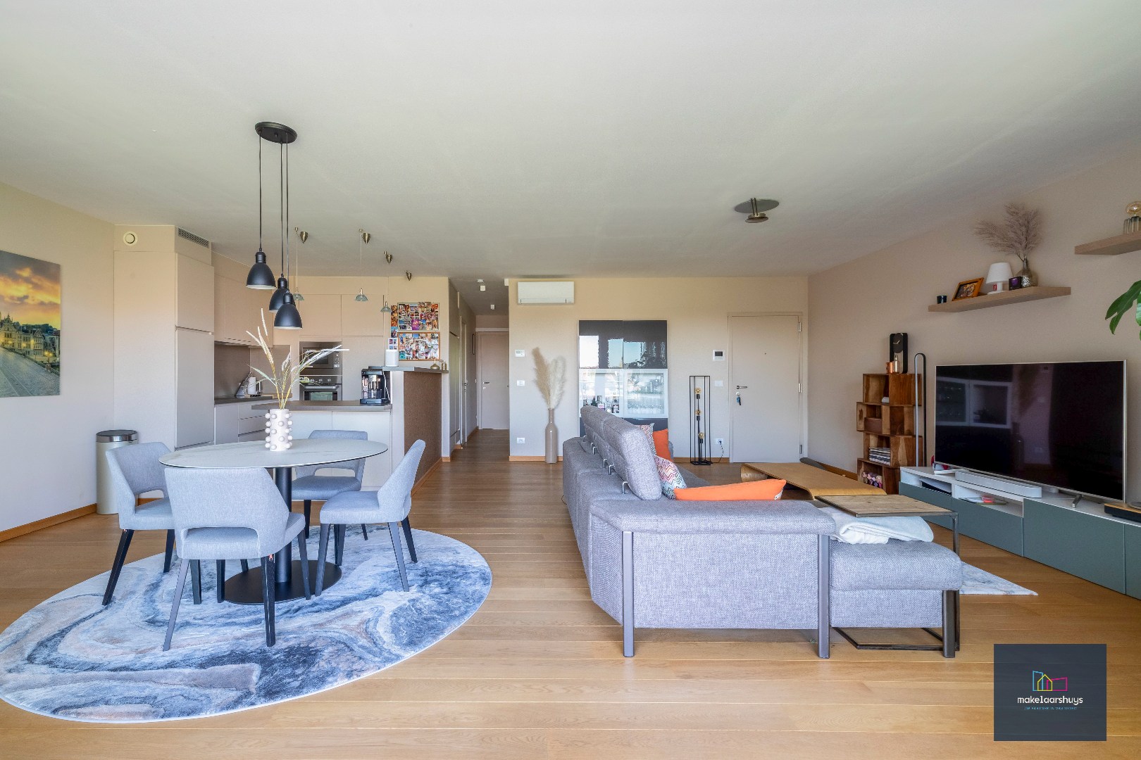Stijlvol 2 slpk. appartement met ruim terras en staanplaats 