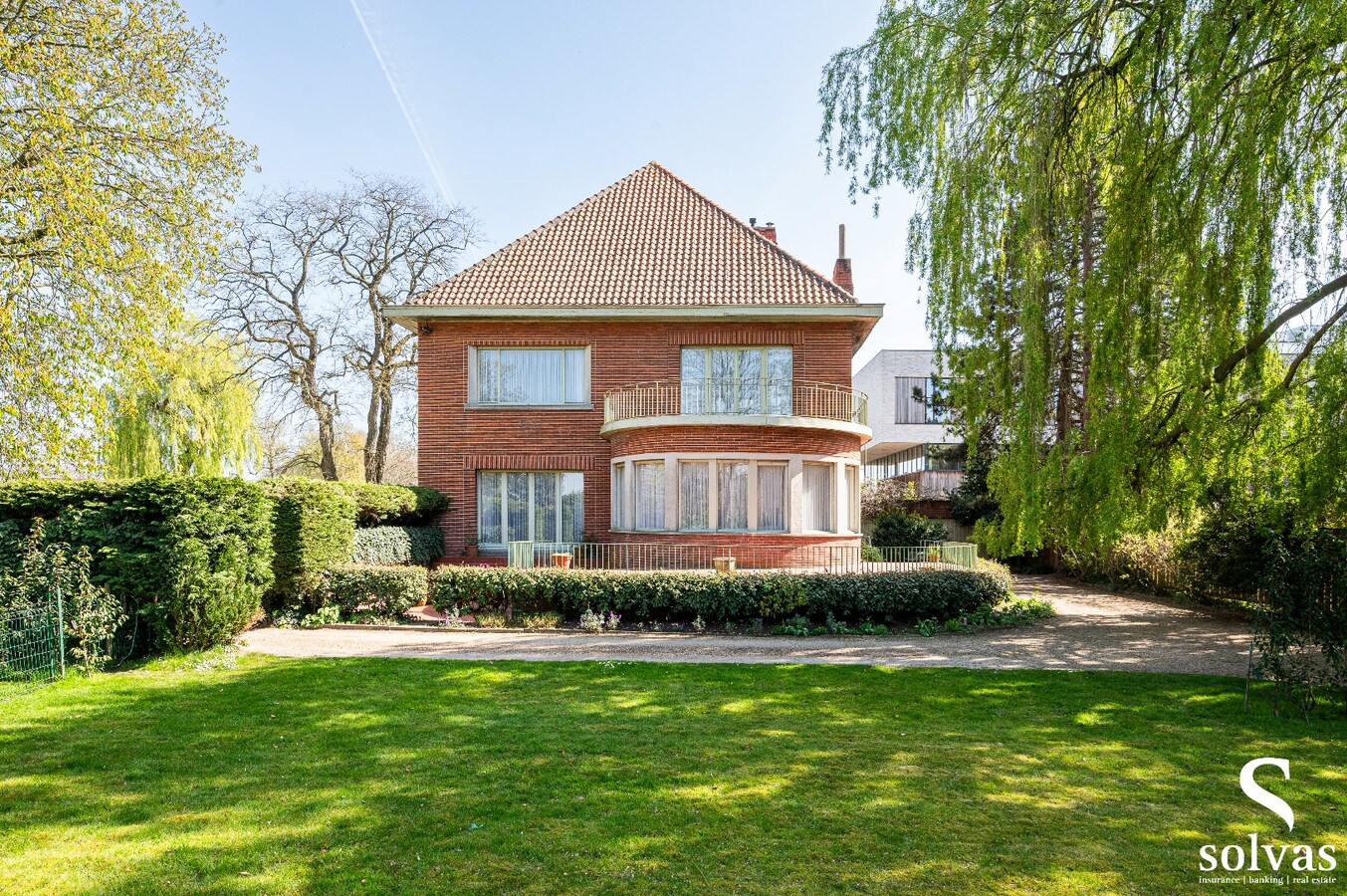 Stijlvolle villa  – centraal gelegen in Assenede 