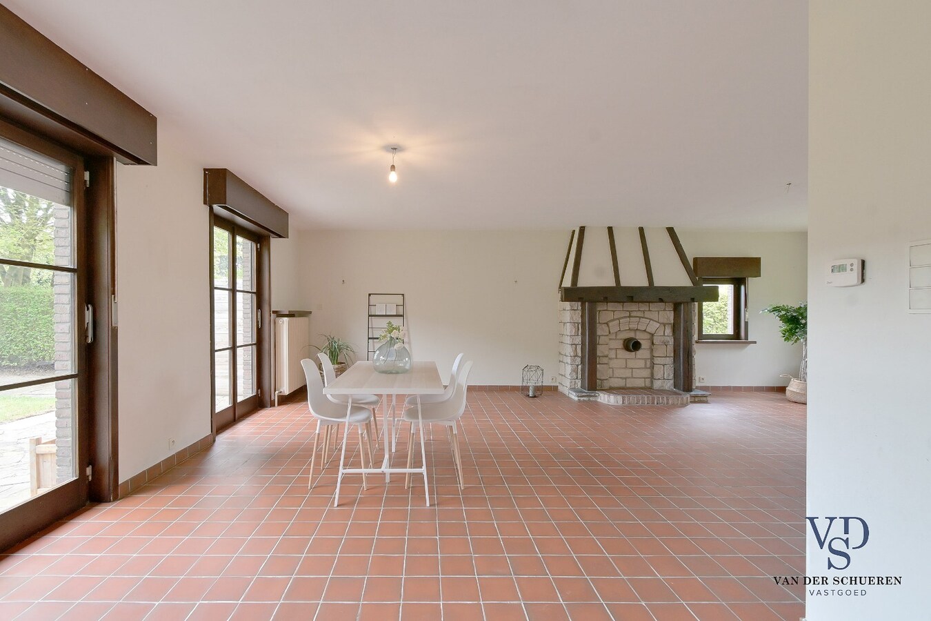 Degelijk, ruime villa. 