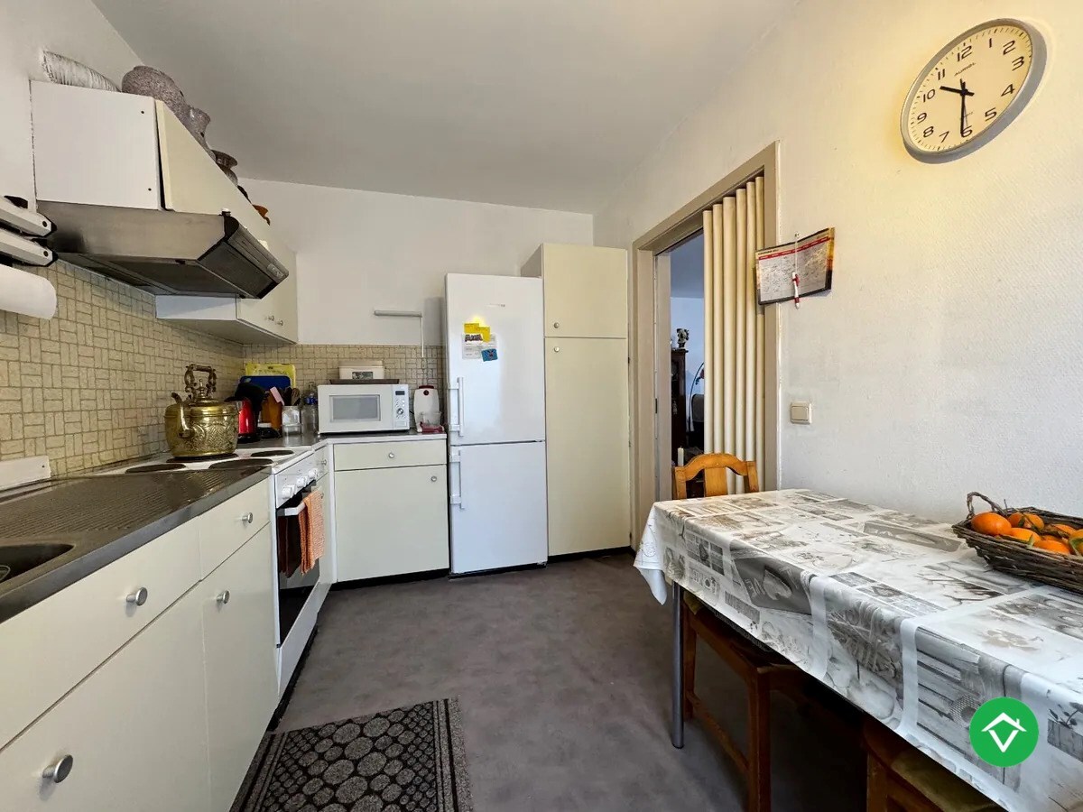 Appartement met 2 slaapkamers en garage in centrum Koekelare 