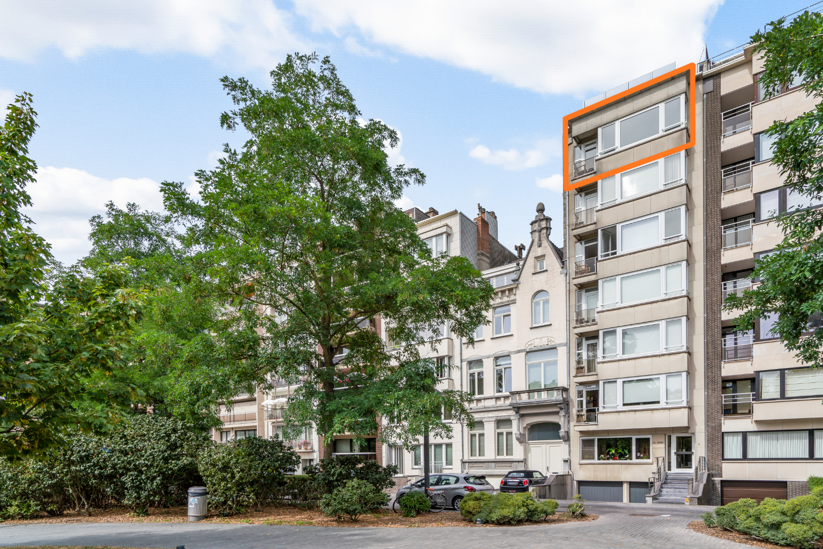 RUIM 2 SLAAPKAMER APP. MET ZICHT OP HET PARK 