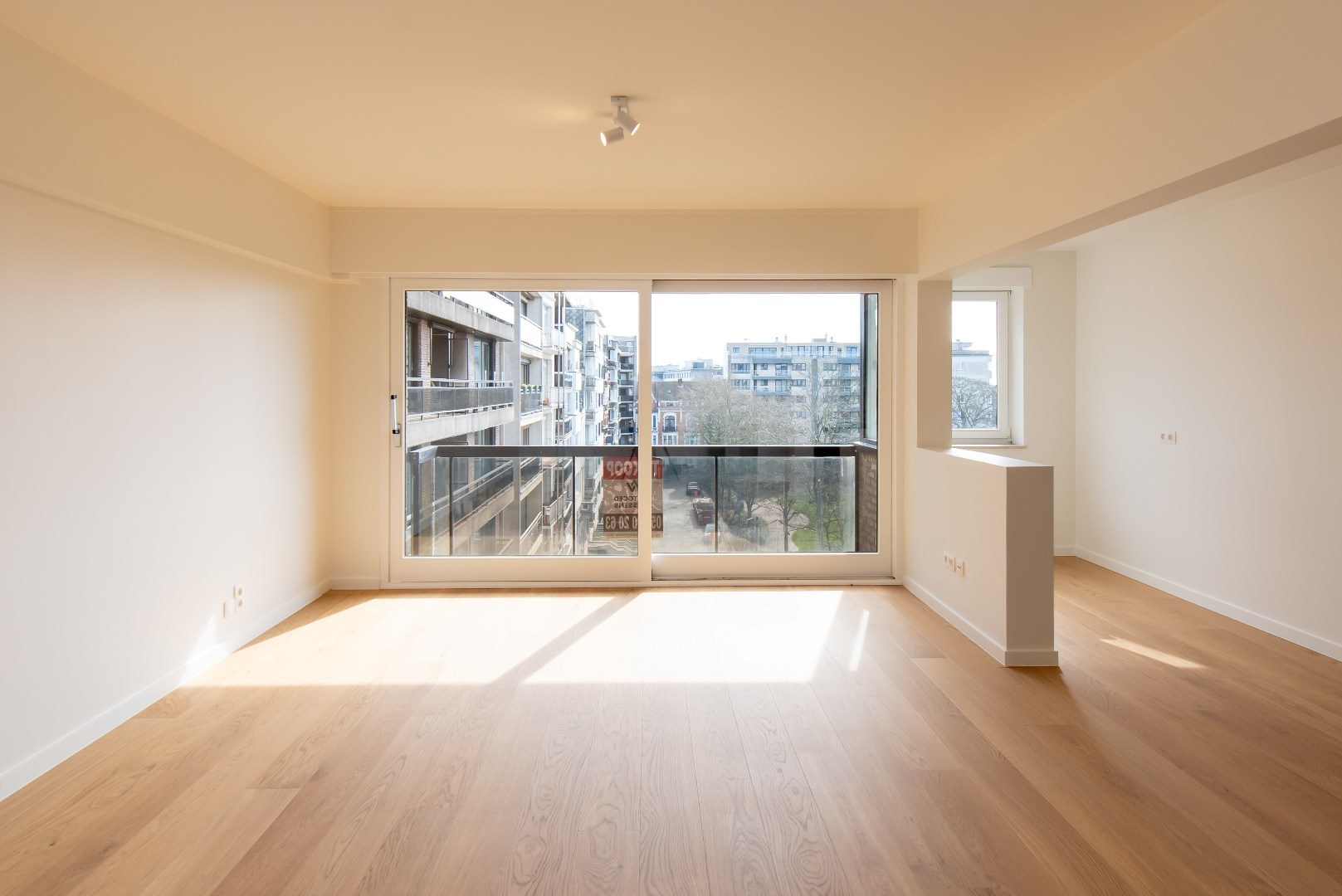 LUXUEUS GERENOVEERD 2 SLPK APP MET ZICHT OP GROEN 