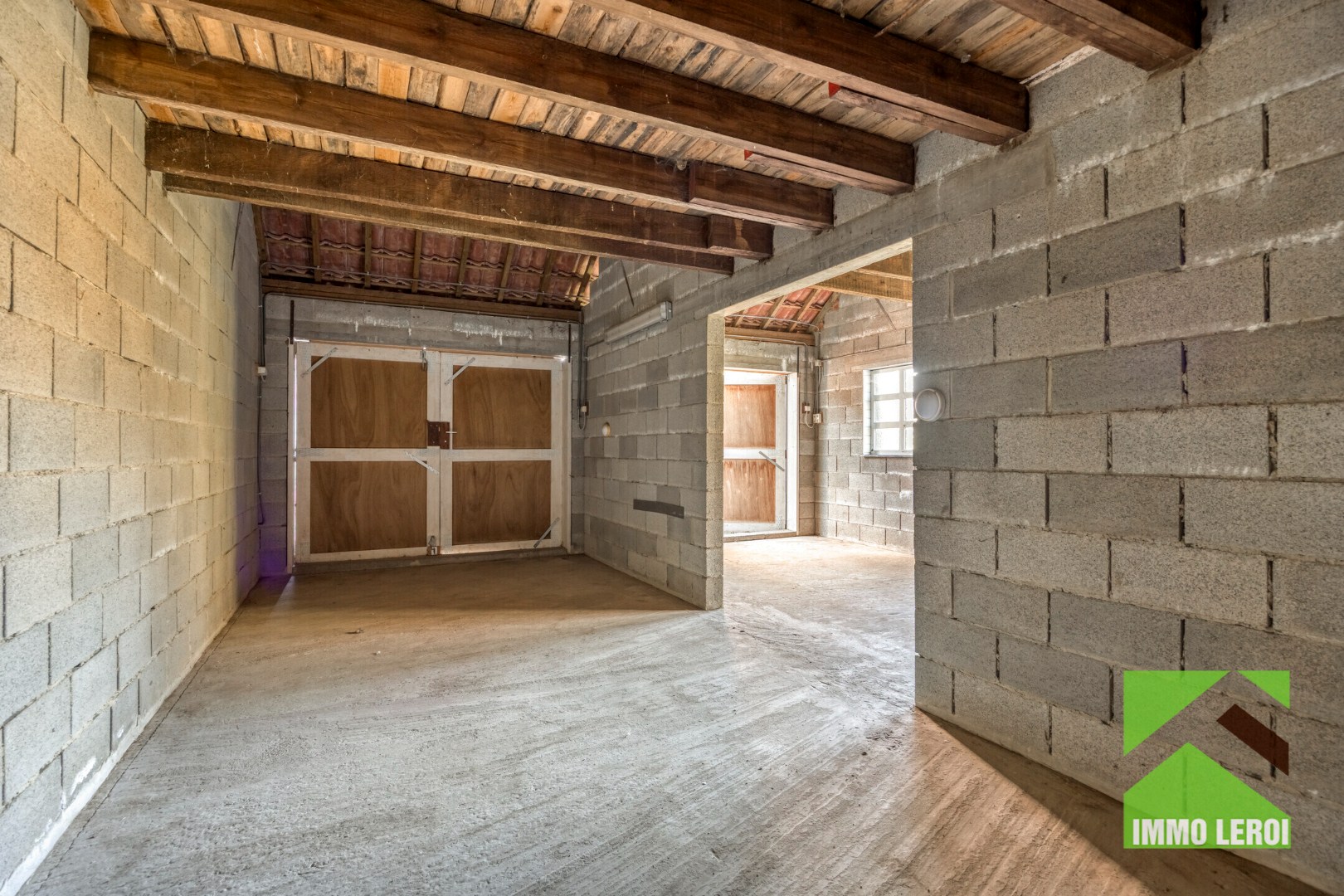Garage 2