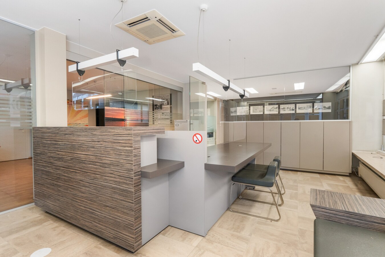 Immeuble commercial à Oostduinkerke - parfait pour bureau ou activité commerciale 