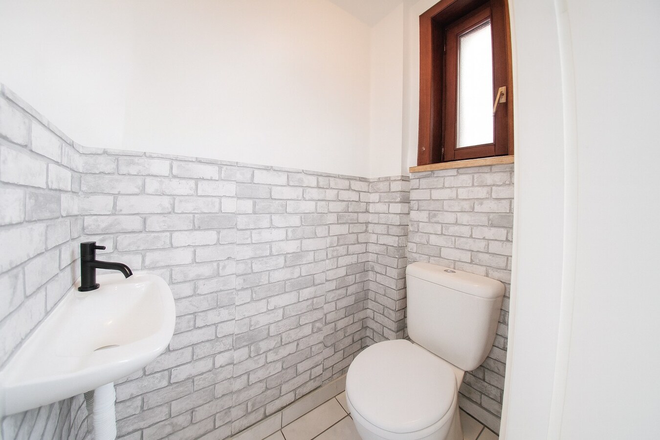 Te koop: Charmante rijwoning met diepe tuin in hartje Sint-Niklaas! 