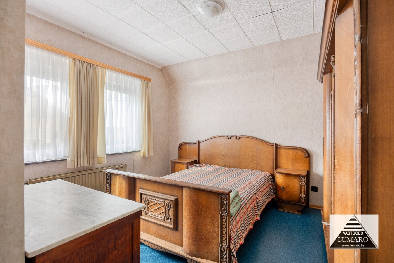 Te renoveren vrijstaande woning met 4 slaapkamers, tuin. 