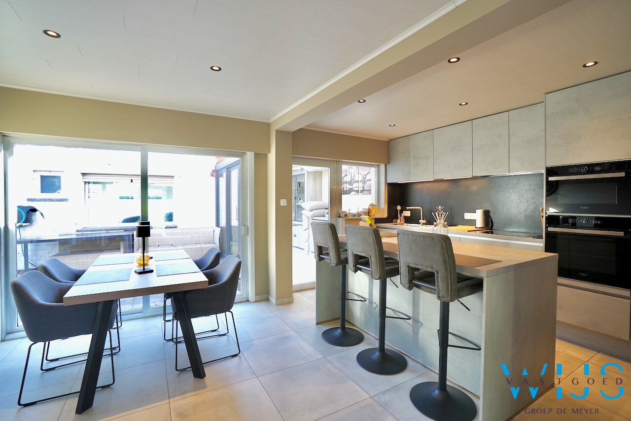 Super tof woonhuis op enorm mooie locatie te Assenede ! 