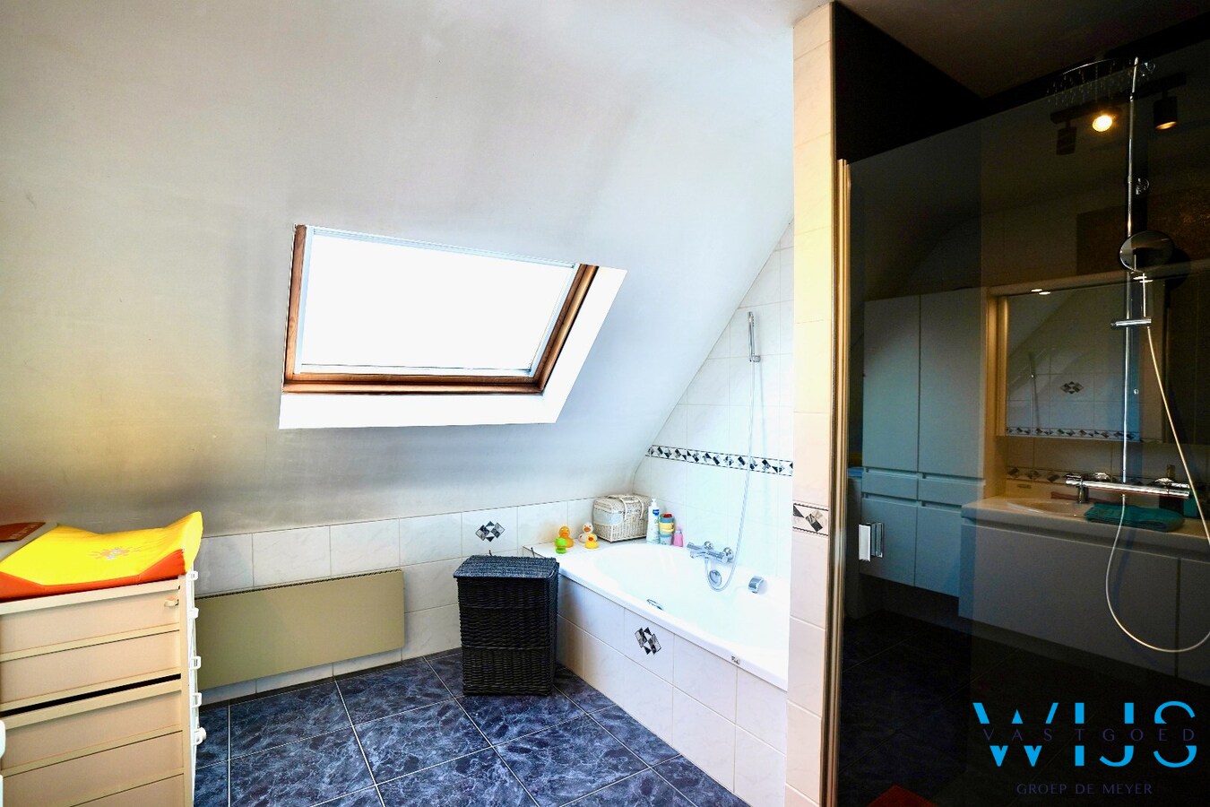 Instapklare open bebouwing met zuidgerichte tuin op topligging in Lembeke 