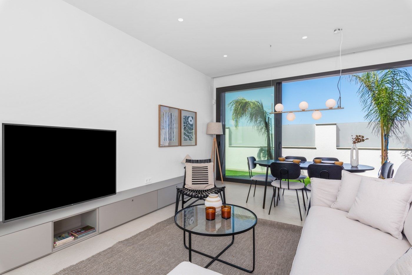 Nieuwbouw villa met 3 slaapkamers en privé zwembad  - Los Alcazares 