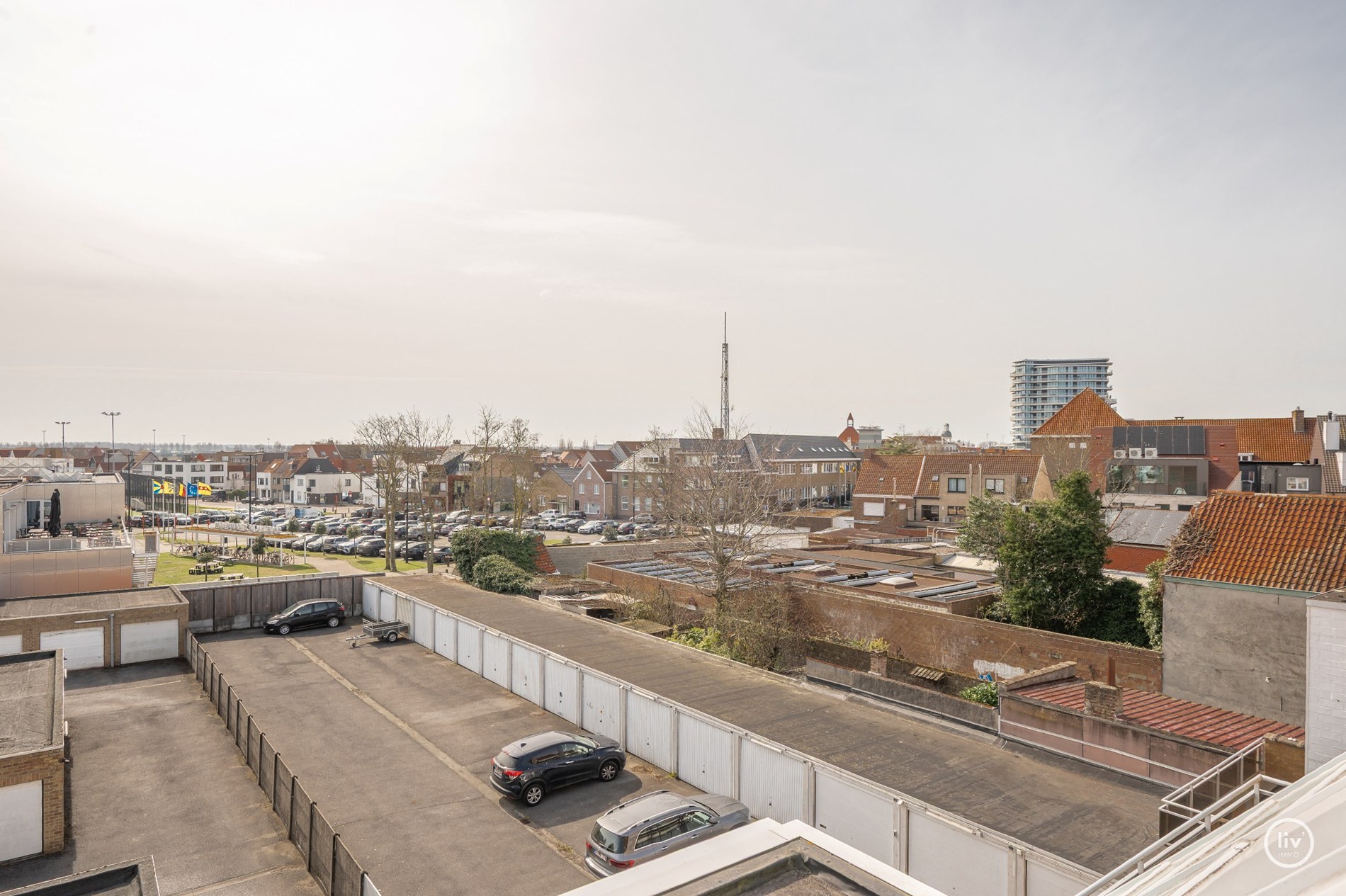 Lichtrijk en stijlvol loftappartement (110 m²) met zonneterras en panoramisch uitzicht in hartje 'Oude Knokke'' 