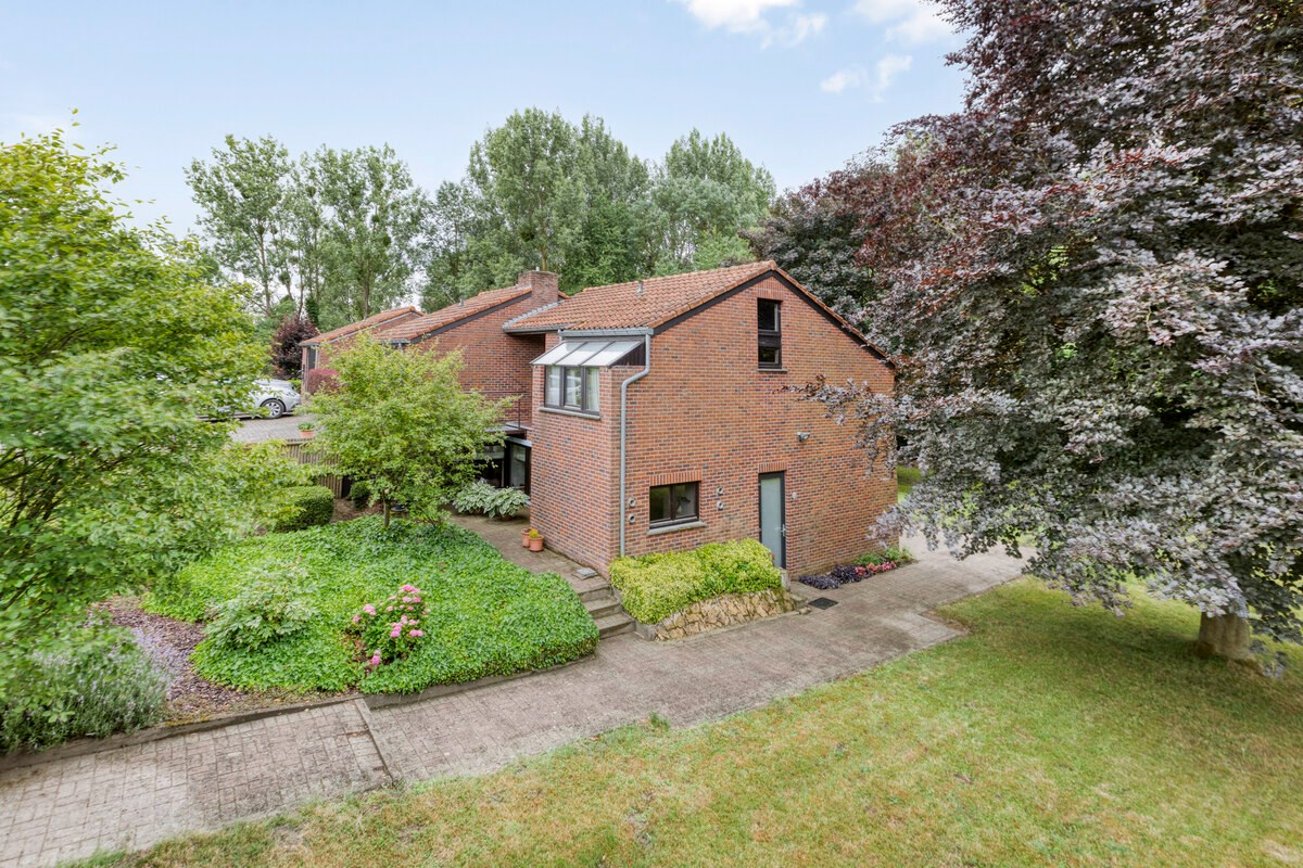 Ruime open bebouwing met zalige tuin in Tongeren-Borgloon 