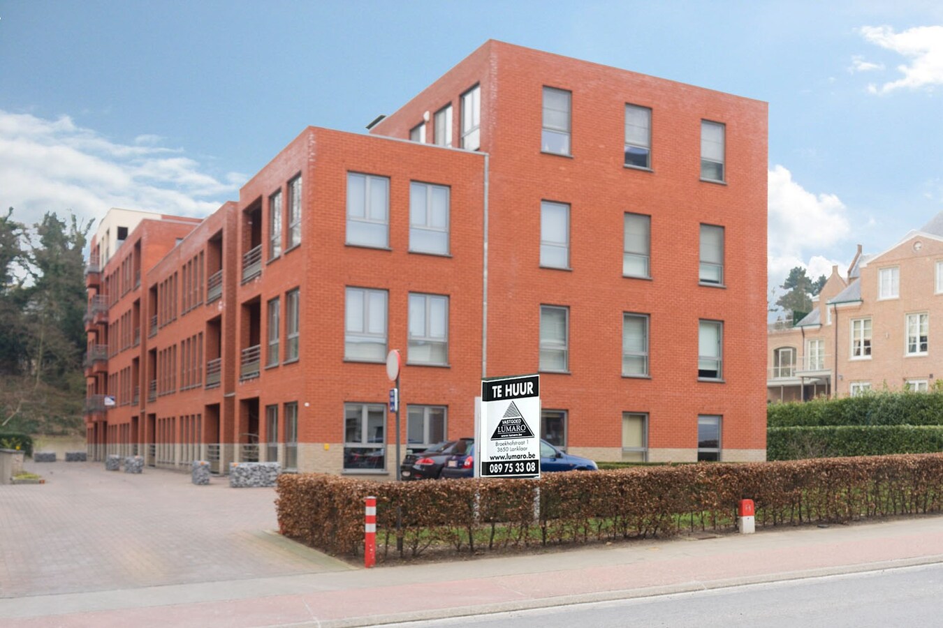 Ruim appartement met terras en garage 