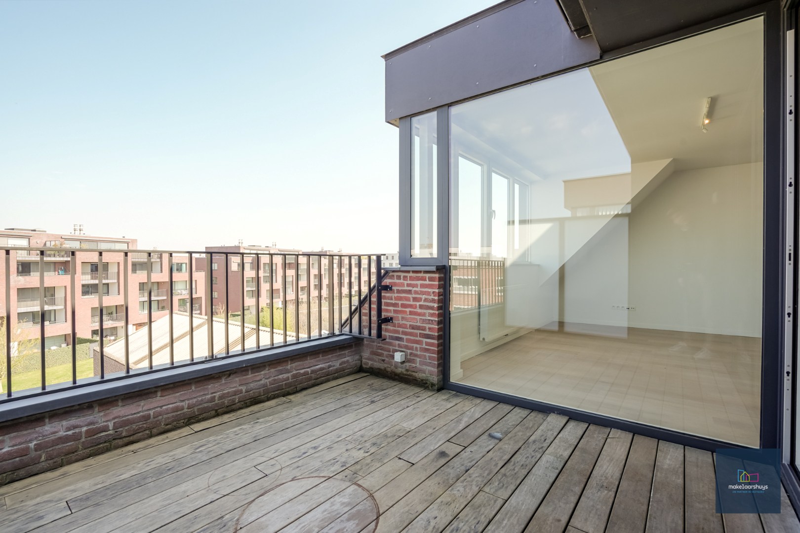 Schitterend 1-slpk.appartement met staanplaats. 