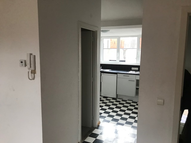 KNUS EN GEZELLIG  1 SLAAPKAMER APPARTEMENT DICHT BIJ WINKELS TE WILRIJK 