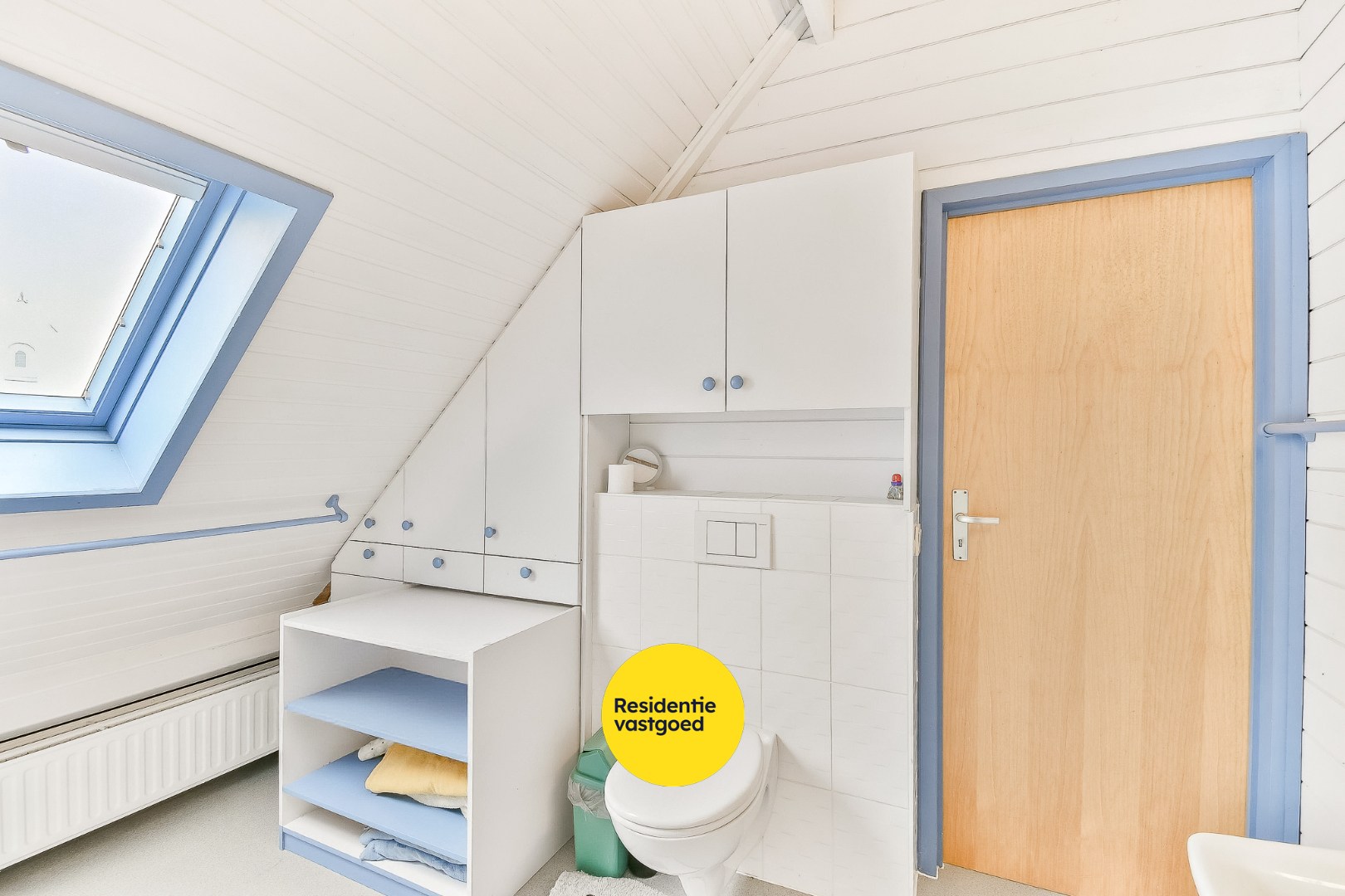 Instapklare woning met 4 slaapkamers, garage en carport 