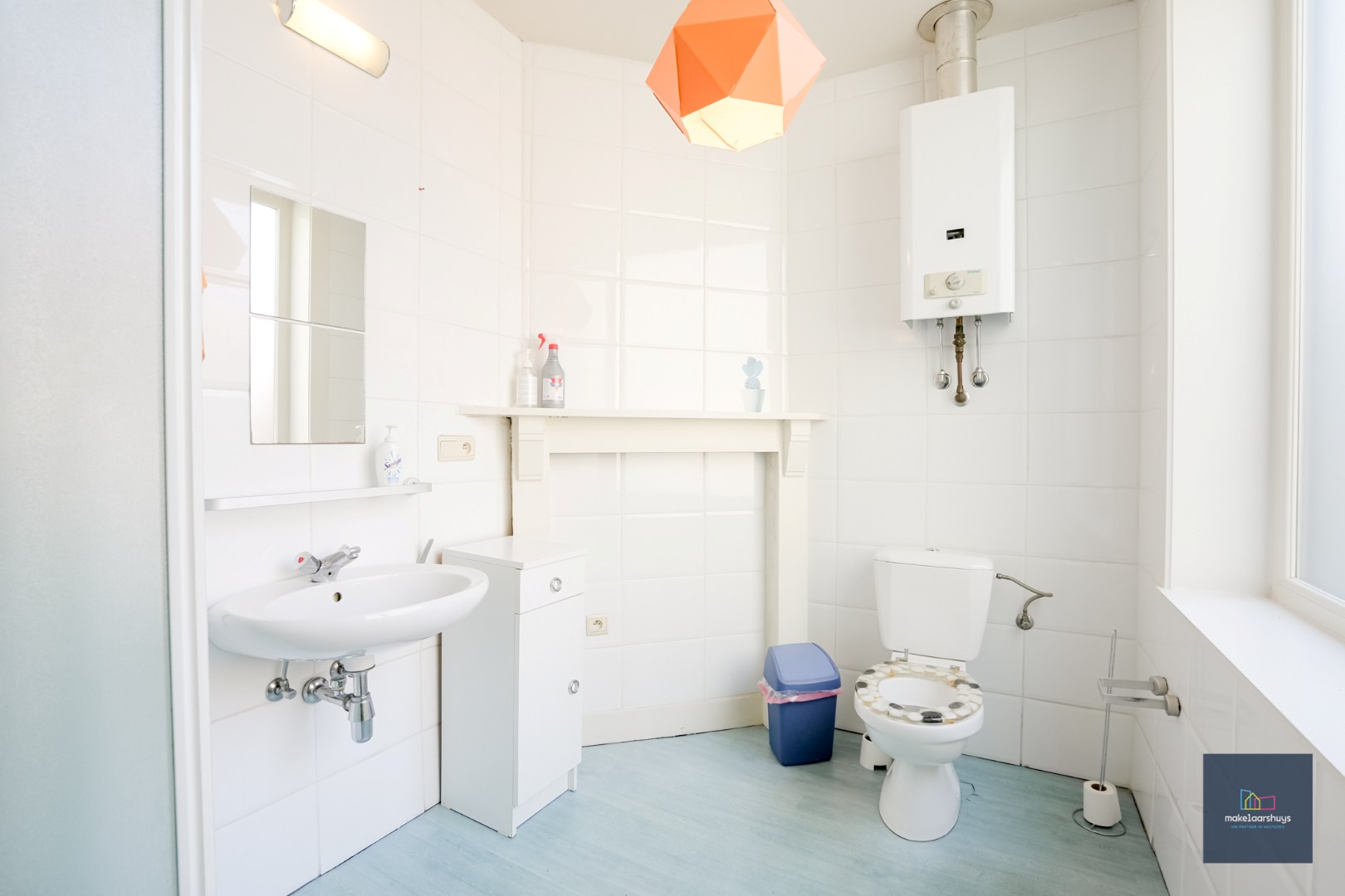 Karaktervolle eigendom met handelsruimte en renovatiepotentieel 