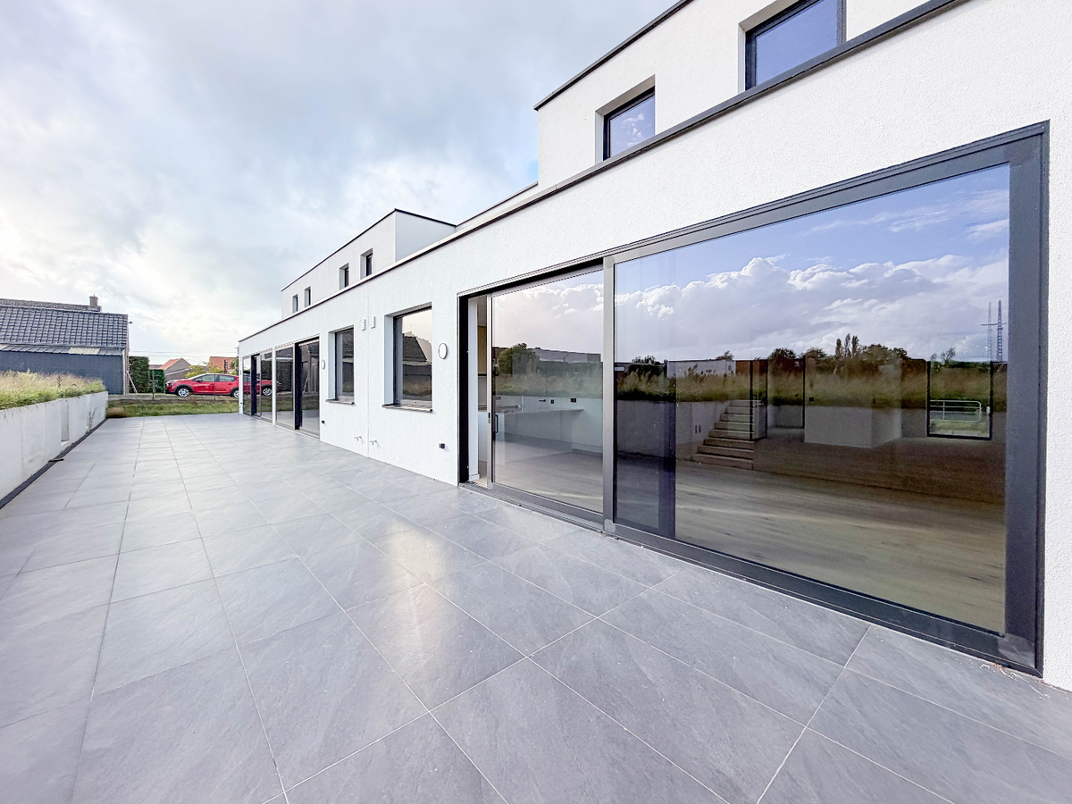 Prachtige ruime nieuwbouwwoning te Kortemark ! 