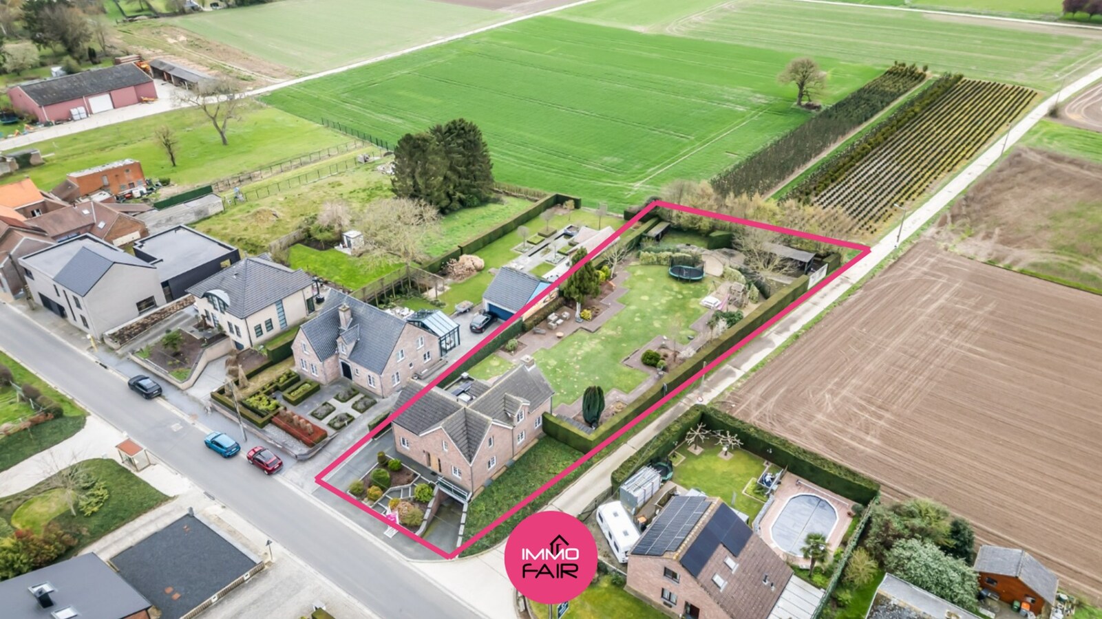 Vrijstaande woning op royaal perceel met panoramisch uitzicht, vlakbij Maastricht 