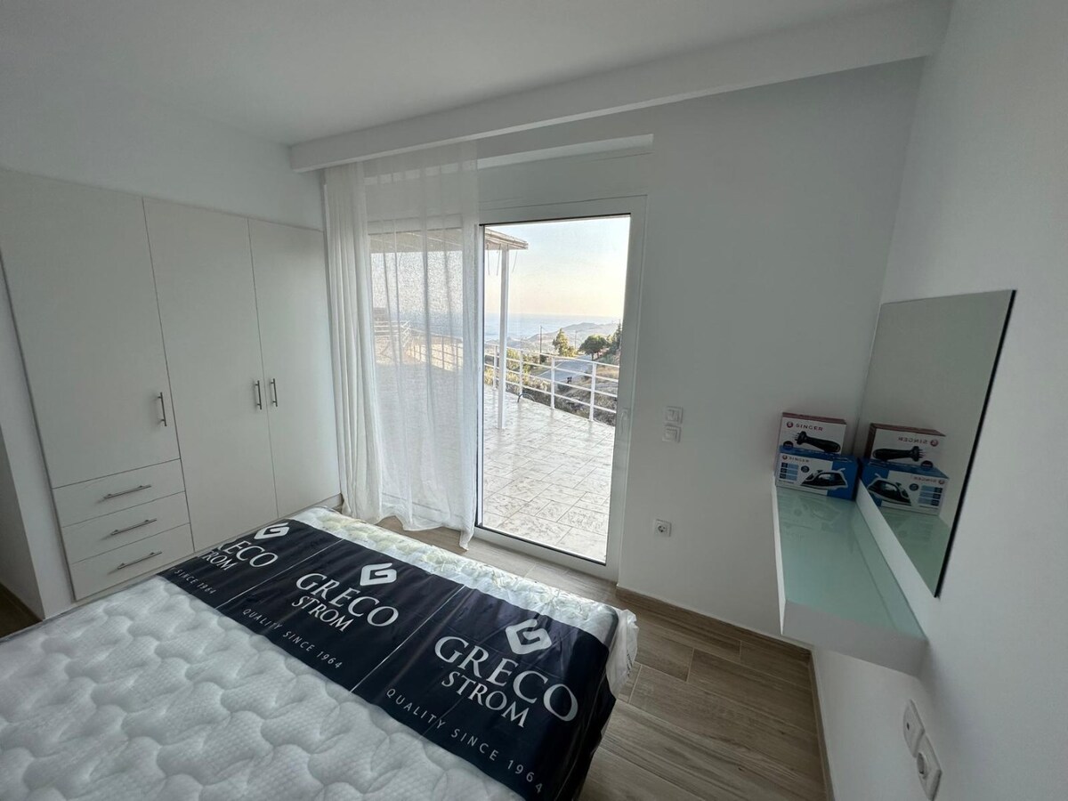 Grieks eiland Kreta : nieuwe, bemeubelde (vakantie)woning met zwembad 