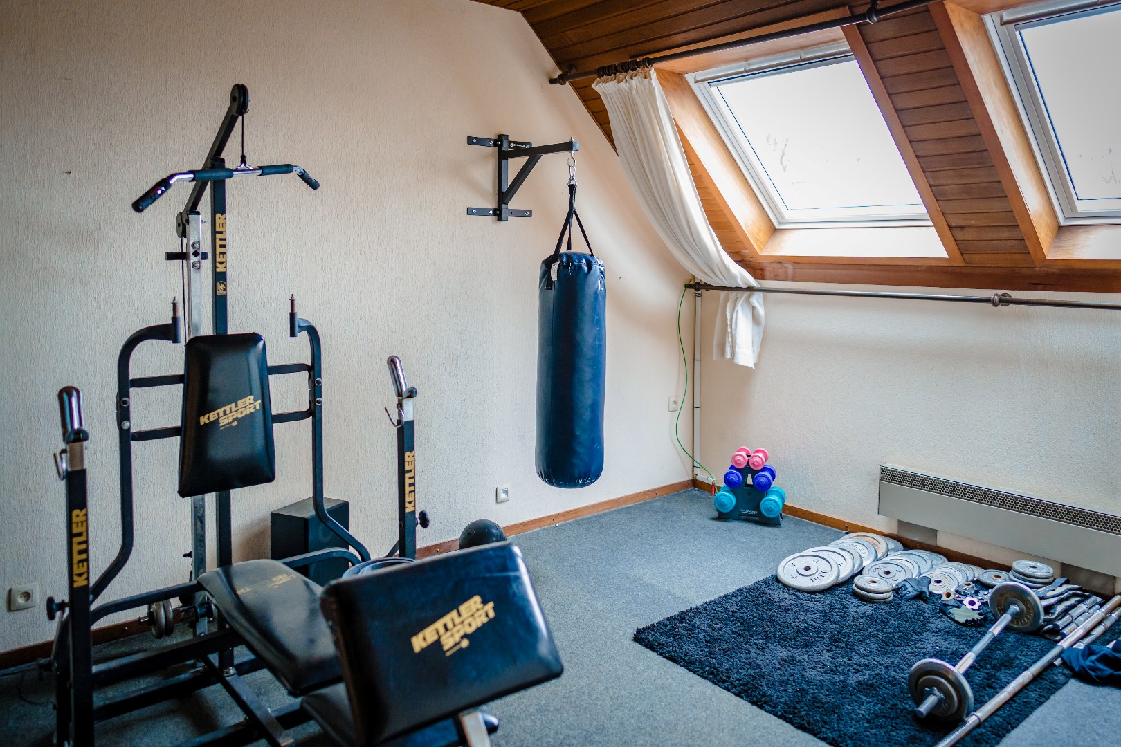 Unieke woning met 5 slaapkamers residentieel gelegen te Eeklo 