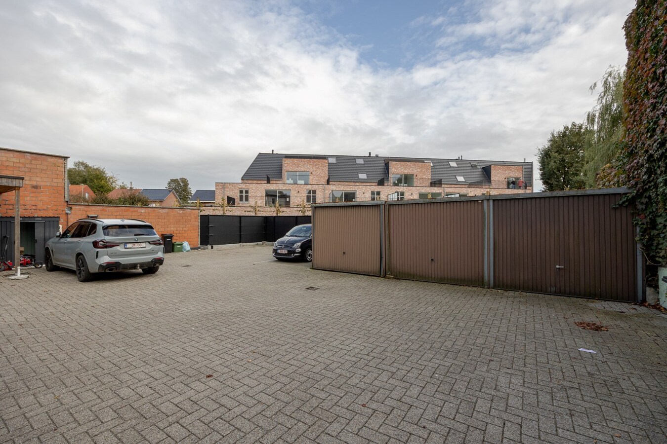 Volledig gerenoveerd dakappartement in centrum Sint-Antonius 