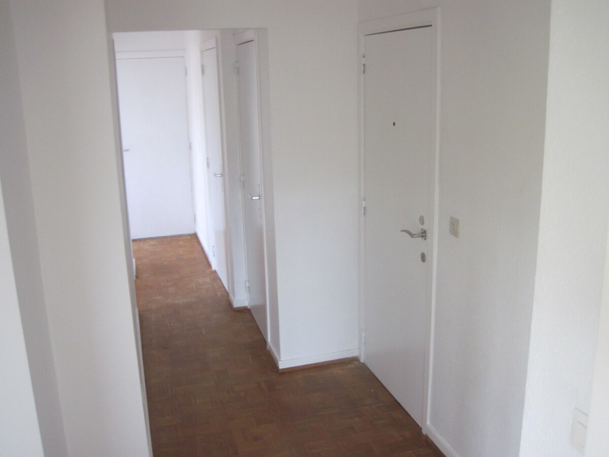 Luxueus appartement met garage en berging (kelder). 