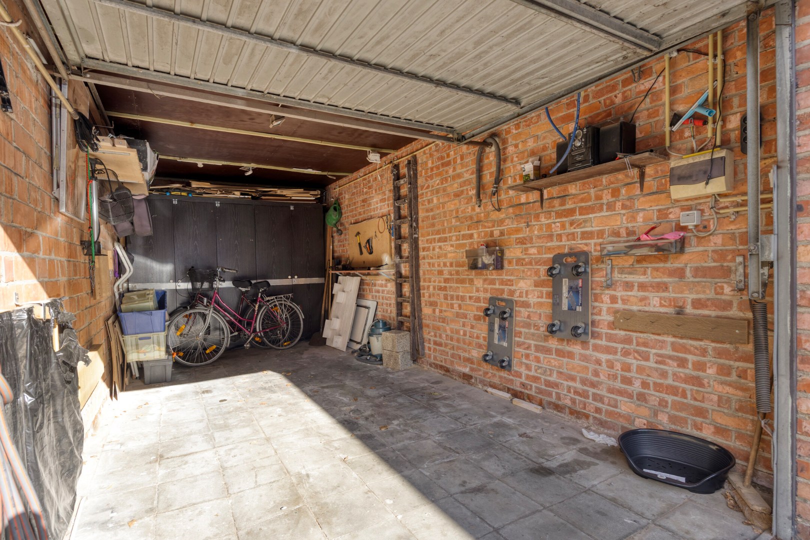 Instapklaar appartement met 3 slpk. en garage nabij centrum Mol 