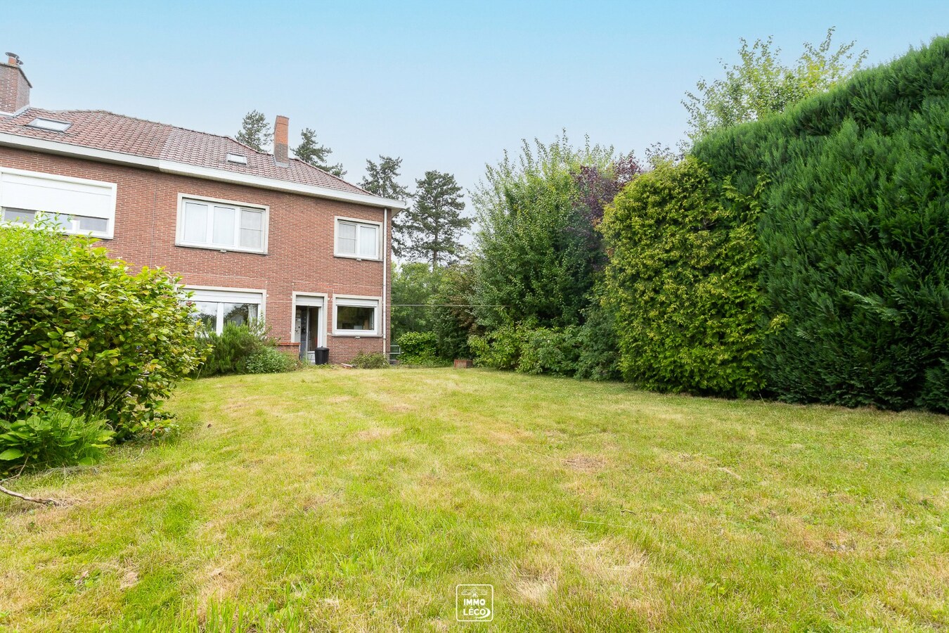 3 façades avec garage, jardin, excellent potentiel, secteur "La Coquinie" ! 