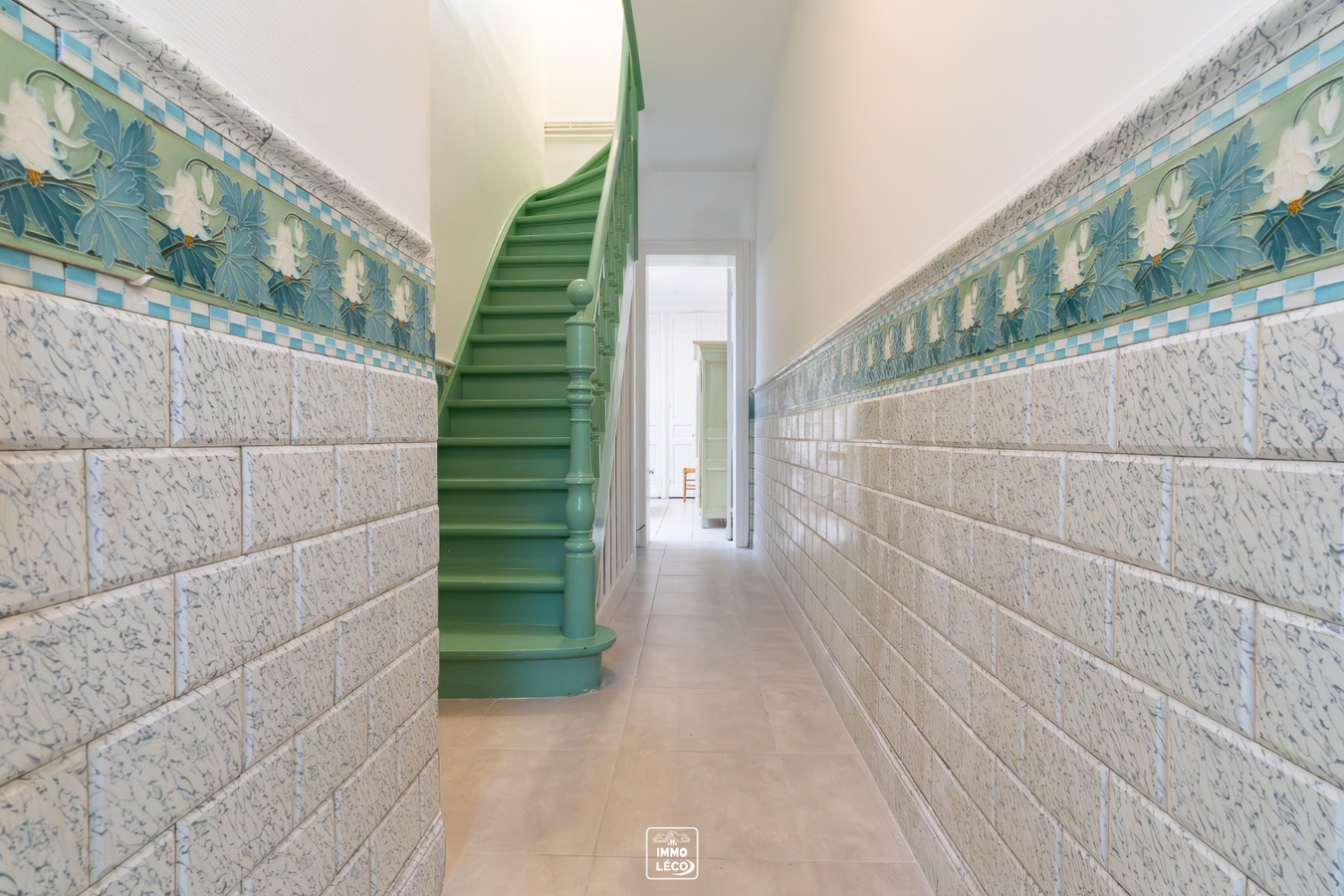 Maison saine &amp; rénovée avec jardin, idéalement située, COUP DE COEUR ! 