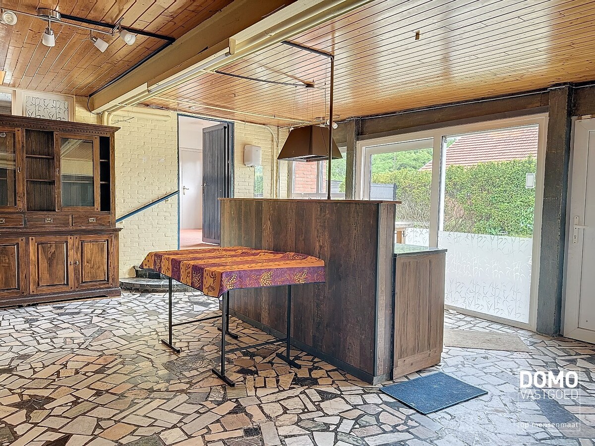 Zeer ruime half open bebouwing gelegen te Hasselt 